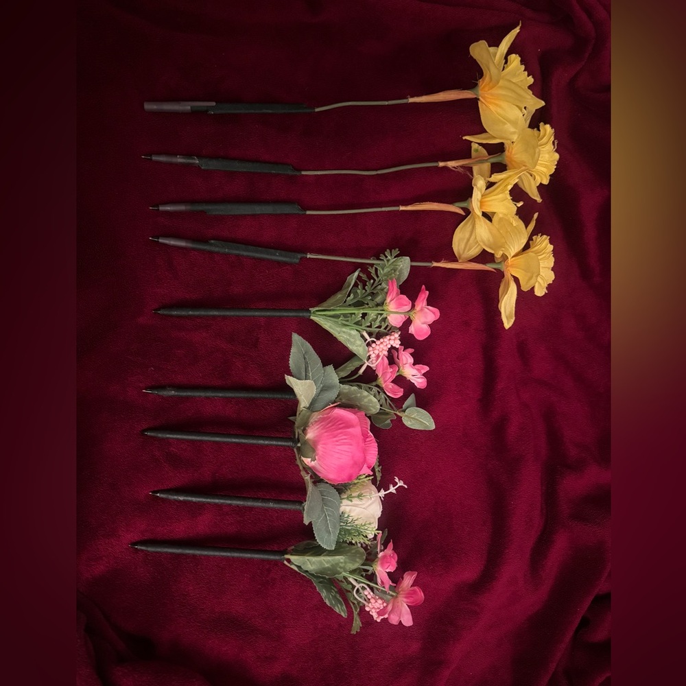 Floral Pen Set with Yellow and Pink Accents